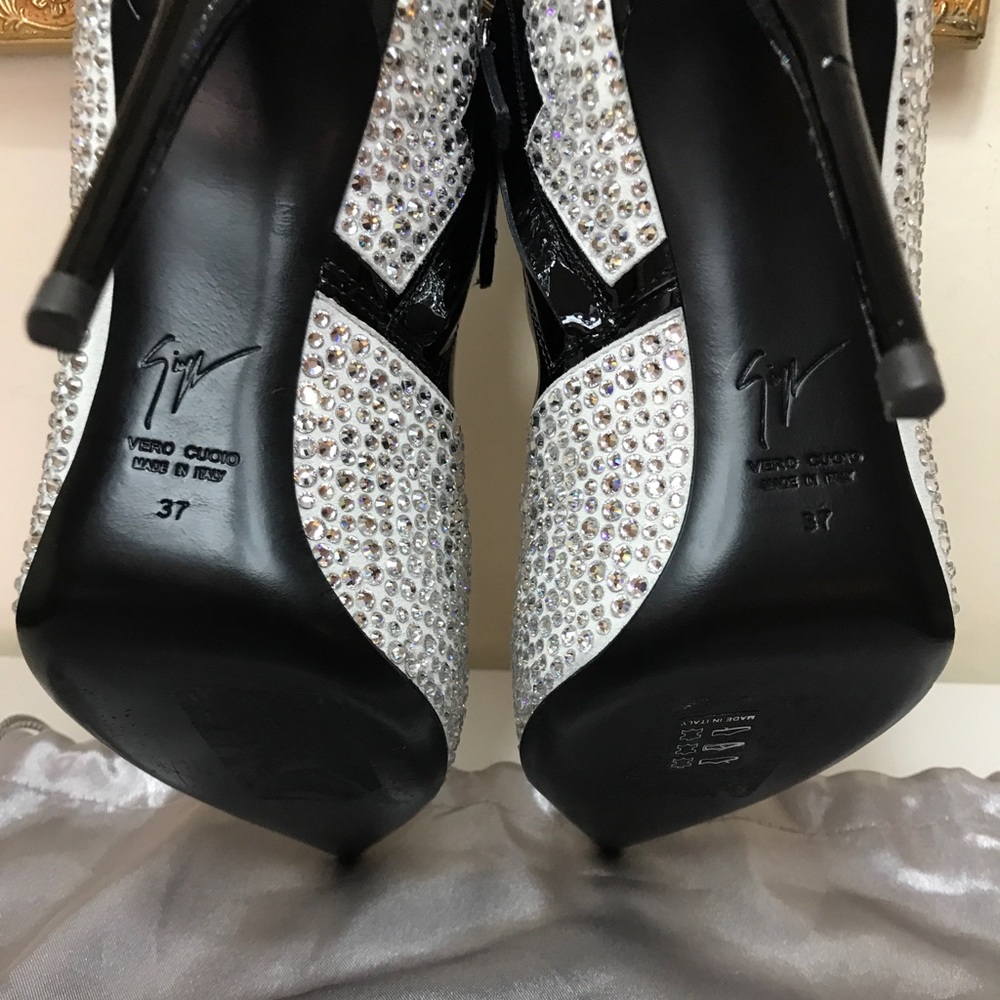 Giuseppe Zanotti crystal zig zag high heel booties - Picture 8 of 8